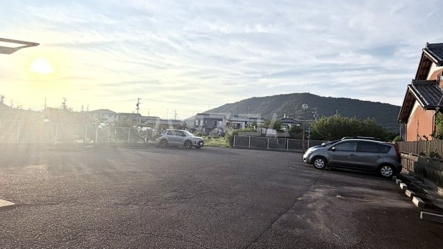 20/27 駐車場