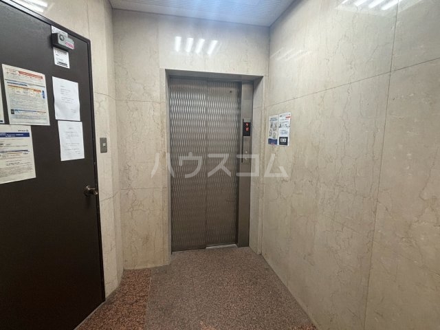 4/5 エントランス