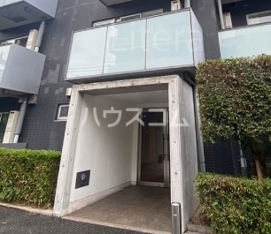 14/22 エントランス