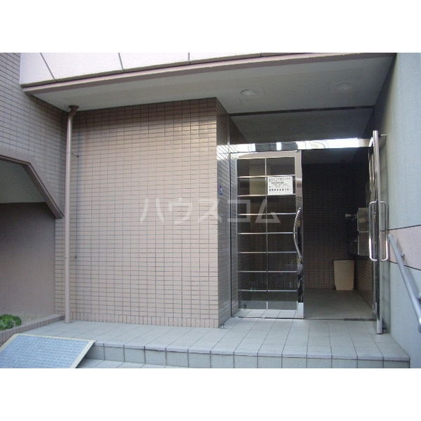 3/10 エントランス