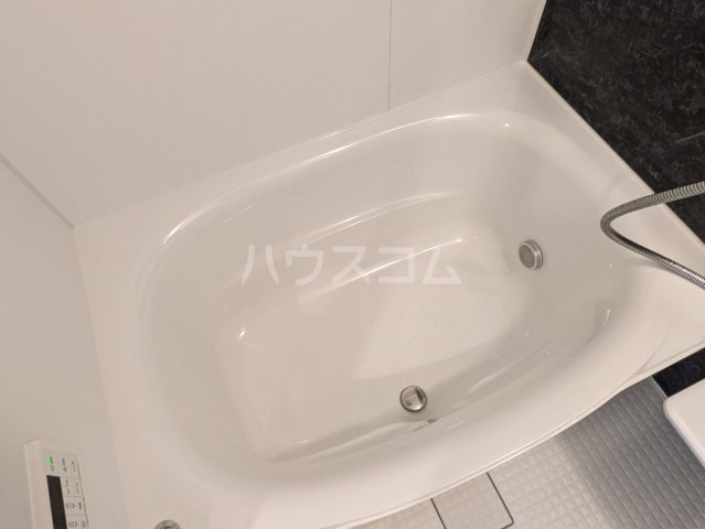 17/30 浴室
