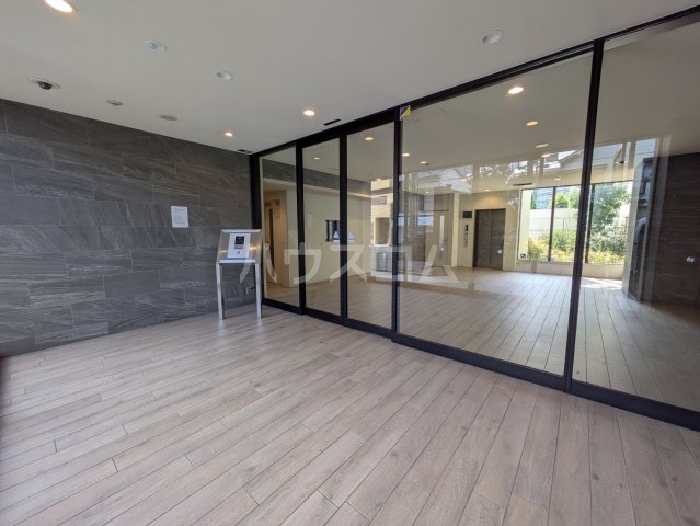 19/29 エントランス