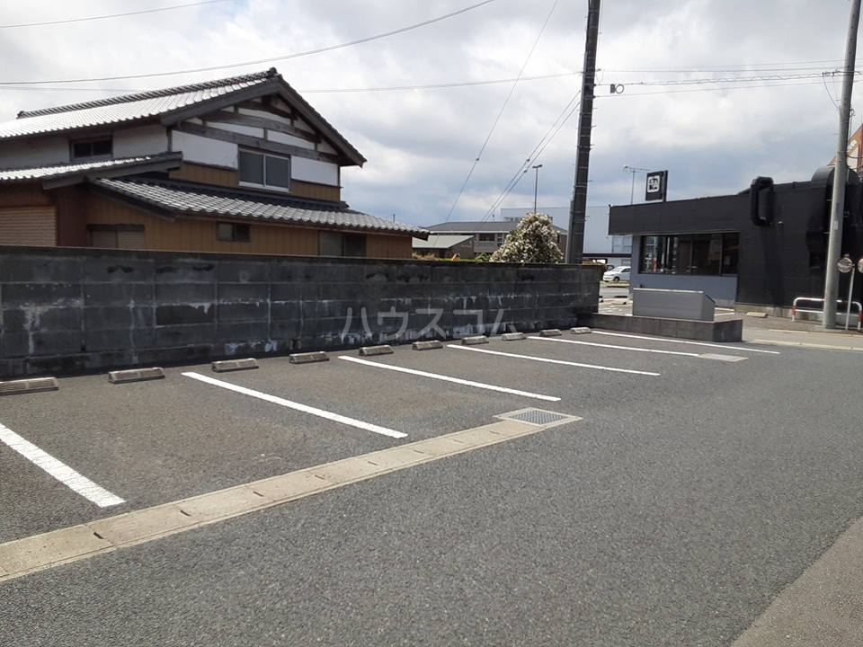 19/20 駐車場