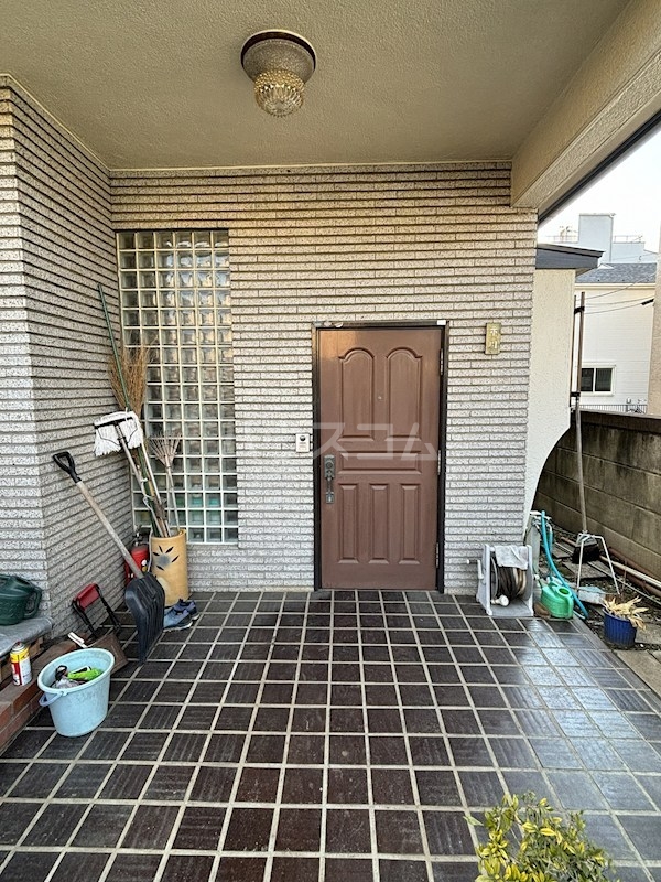 3/5 エントランス