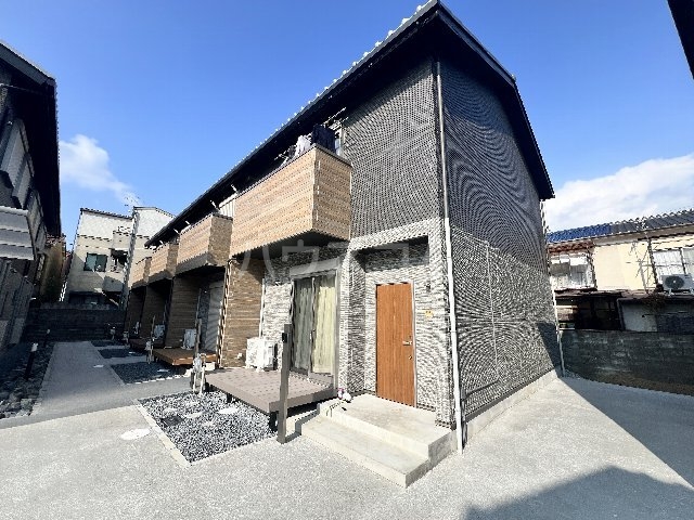 2/30 外観