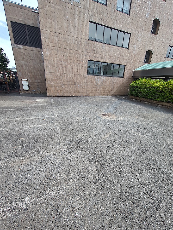 21/30 駐車場