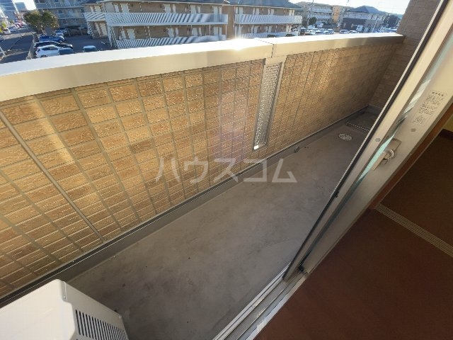 13/30 バルコニー
