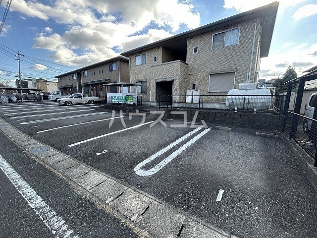 23/25 駐車場