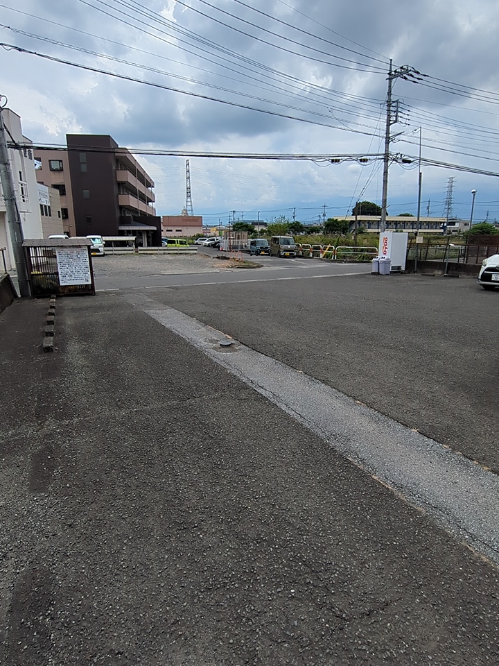 21/24 駐車場