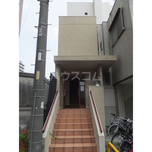 2/8 エントランス