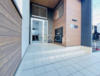 20/25 エントランス