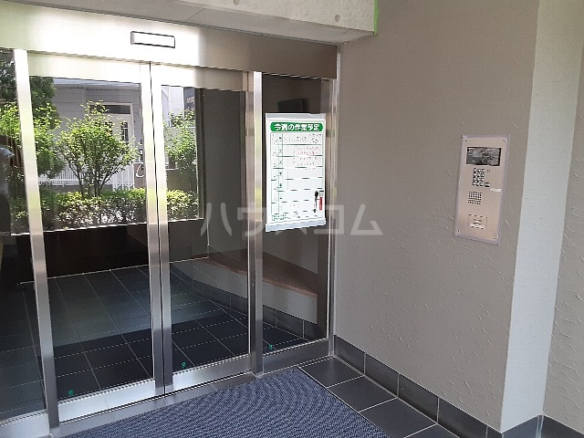 3/4 エントランス