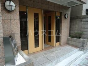 2/4 エントランス