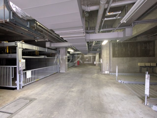 26/30 駐車場