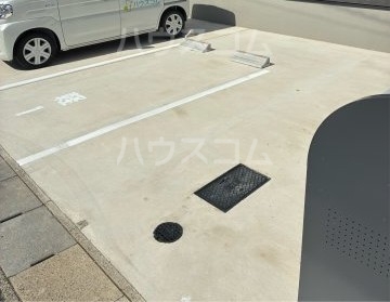 16/25 駐車場