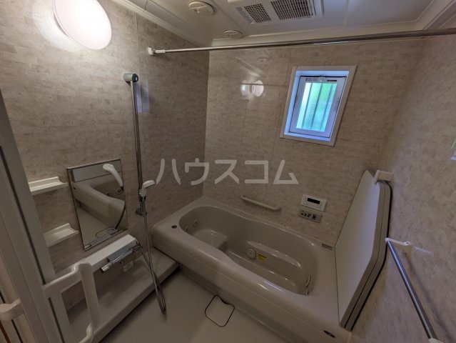 14/30 浴室
