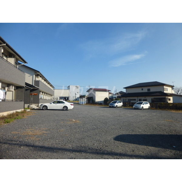 14/21 駐車場