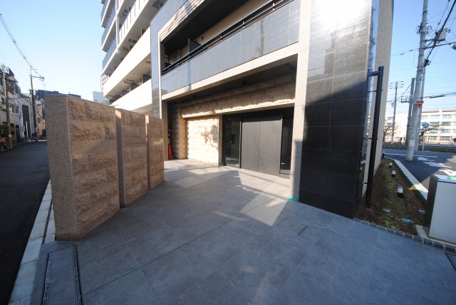 22/30 エントランス