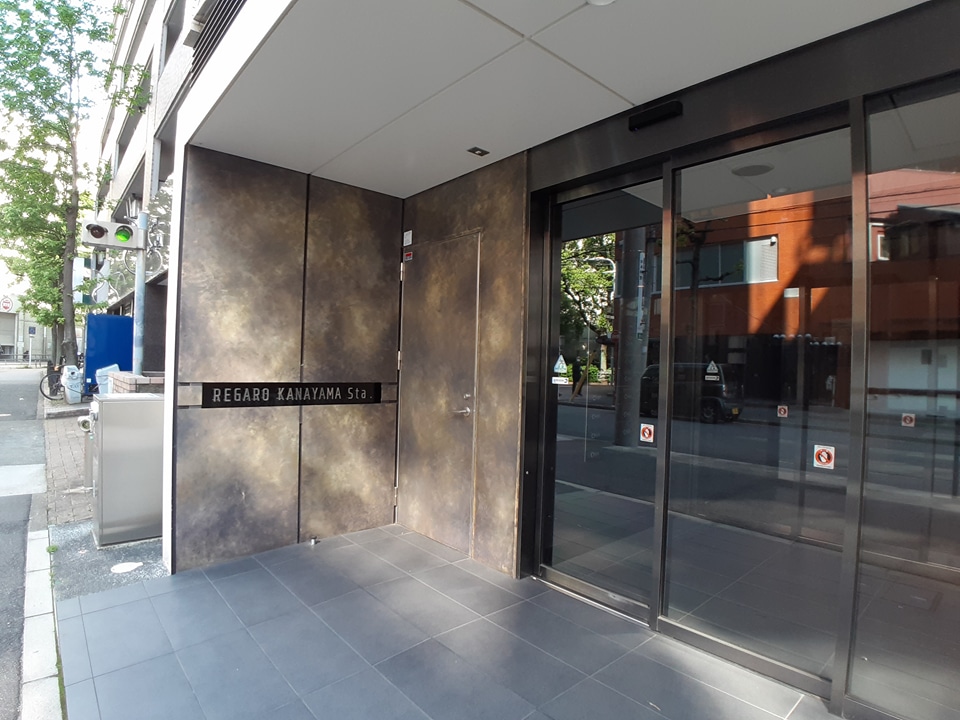 19/28 エントランス