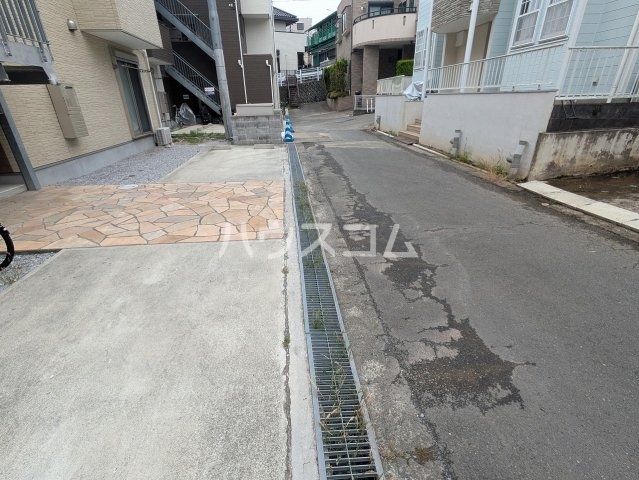 23/30 駐車場