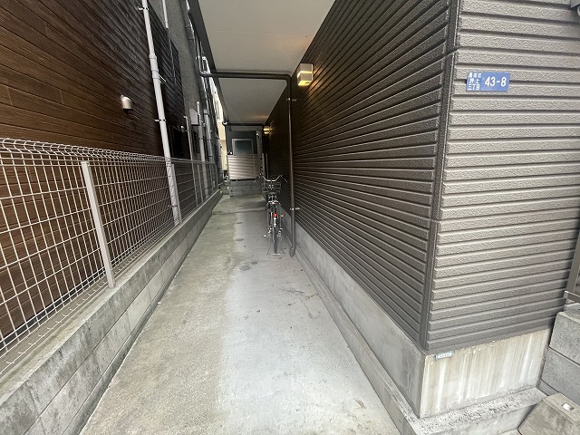 20/26 エントランス