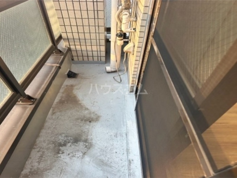 17/23 バルコニー