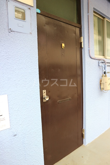 25/30 エントランス