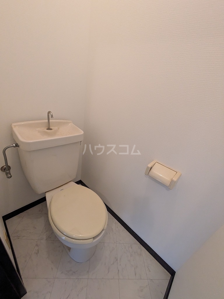 13/30 トイレ