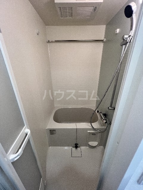 13/30 浴室