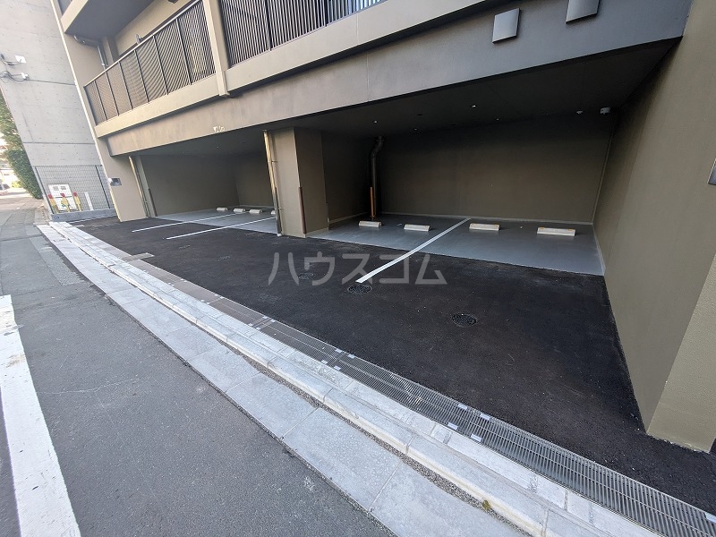 21/30 駐車場