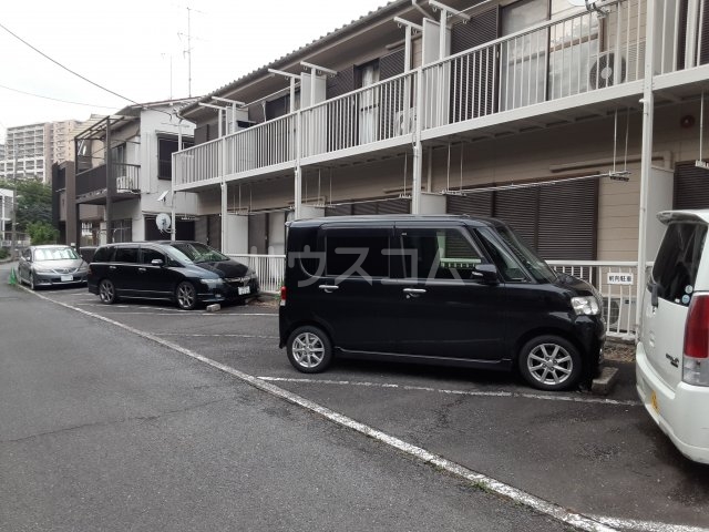 26/27 駐車場