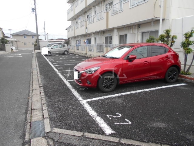 21/30 駐車場
