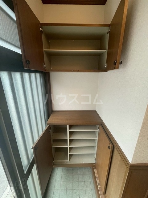 14/29 収納