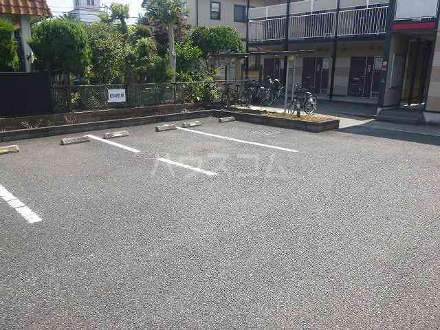 12/13 駐車場
