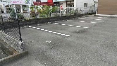 14/15 駐車場
