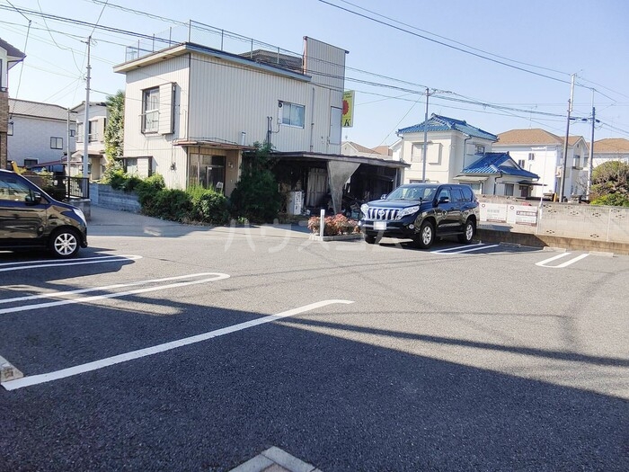 22/30 駐車場