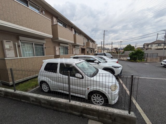 18/21 駐車場