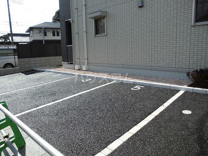 14/22 駐車場