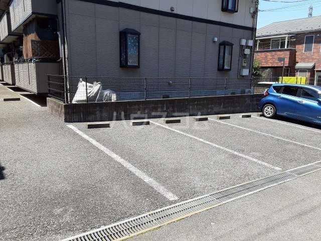 20/28 駐車場