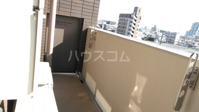 23/30 バルコニー