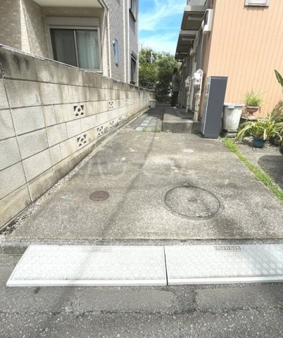 20/20 エントランス