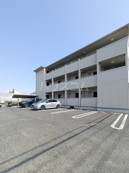 15/20 駐車場