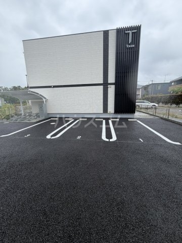 25/30 駐車場