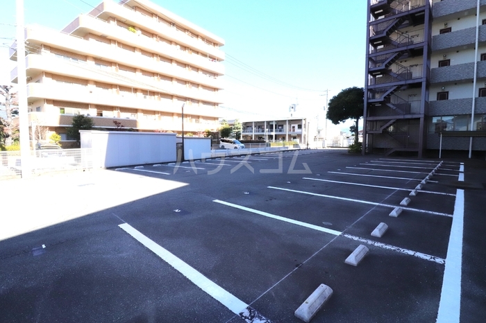22/22 駐車場