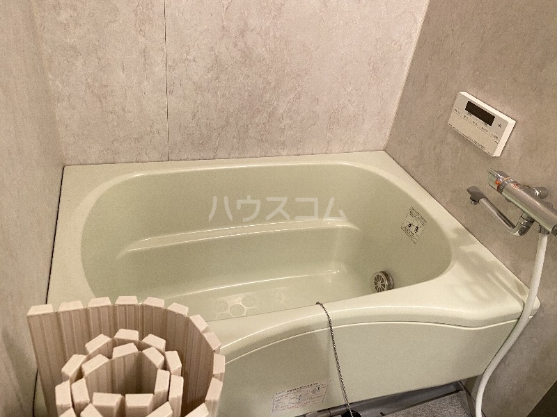 13/30 浴室