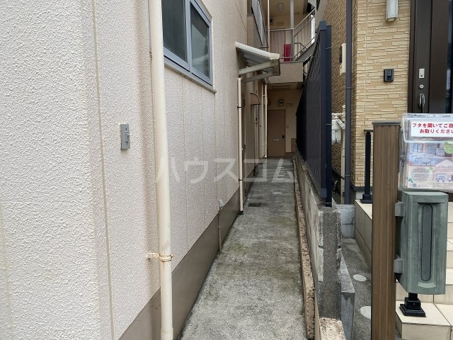 15/23 エントランス