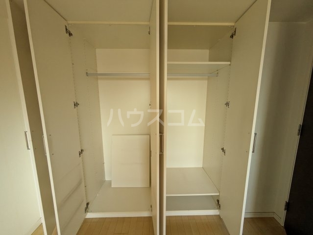 13/30 収納