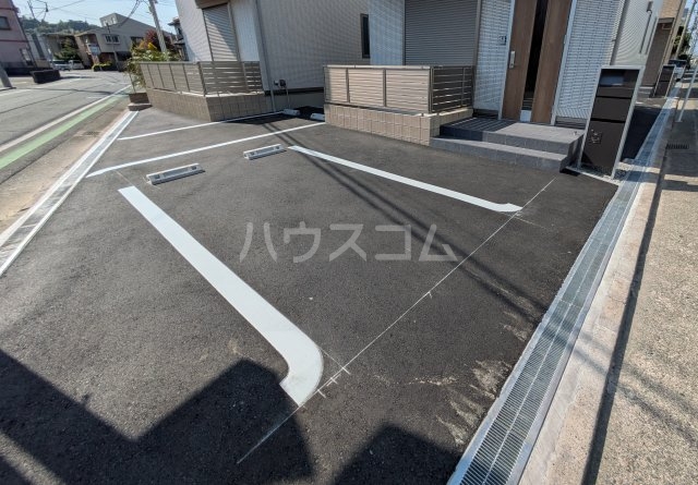 25/30 駐車場