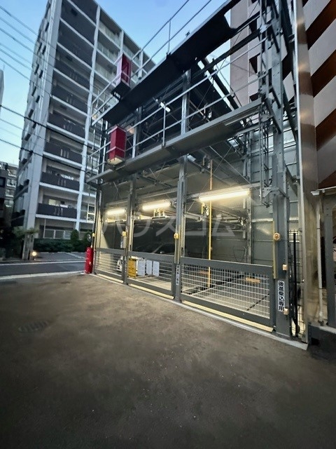 14/20 駐車場
