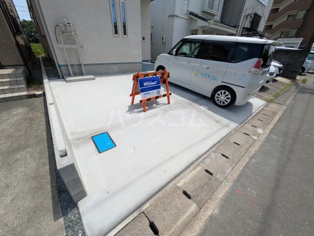 26/30 駐車場